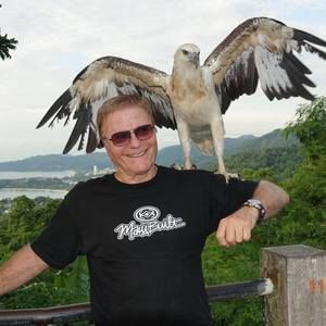 Meet your Posher, Nadav